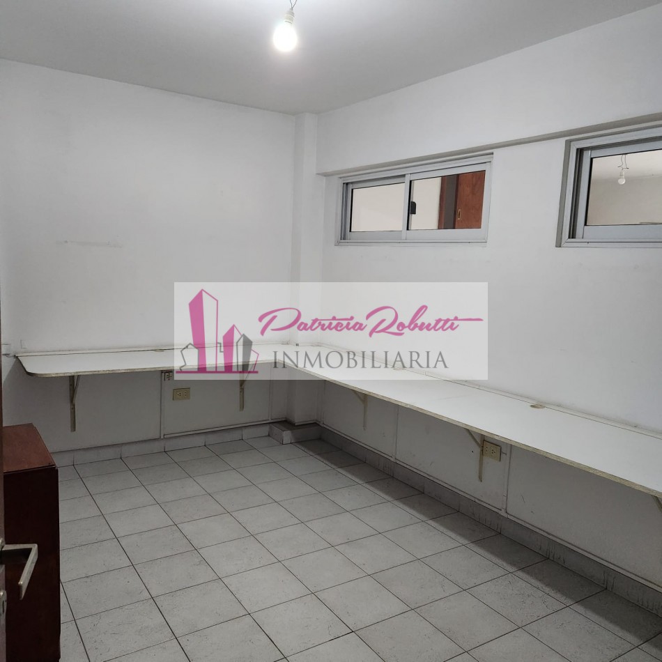 SE ALQUILA LOCAL COMERCIAL CON OFICINAS EN VILLA MADERO