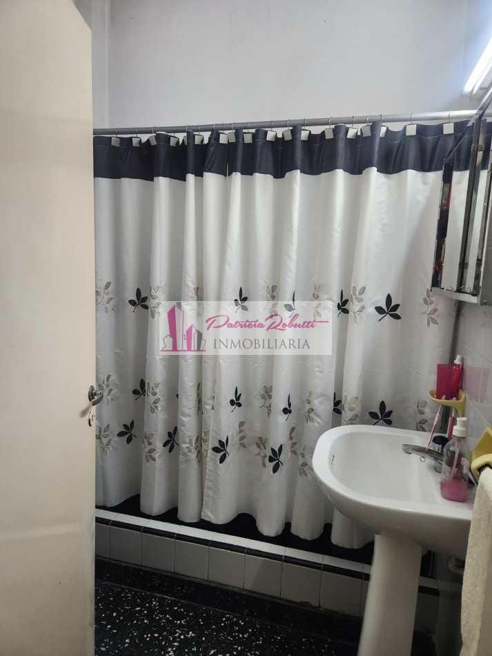 EN VENTA CASA MULTIFAMILIAR CON GRAN LOTE  10 X 43 VILLA CELINA 