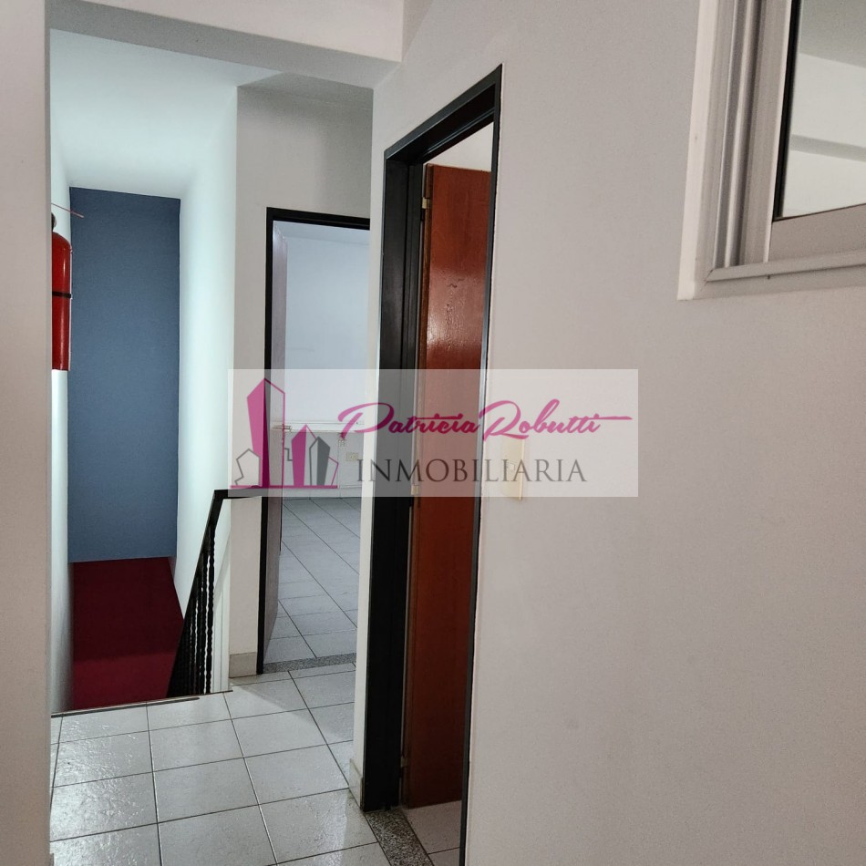 SE ALQUILA LOCAL COMERCIAL CON OFICINAS EN VILLA MADERO