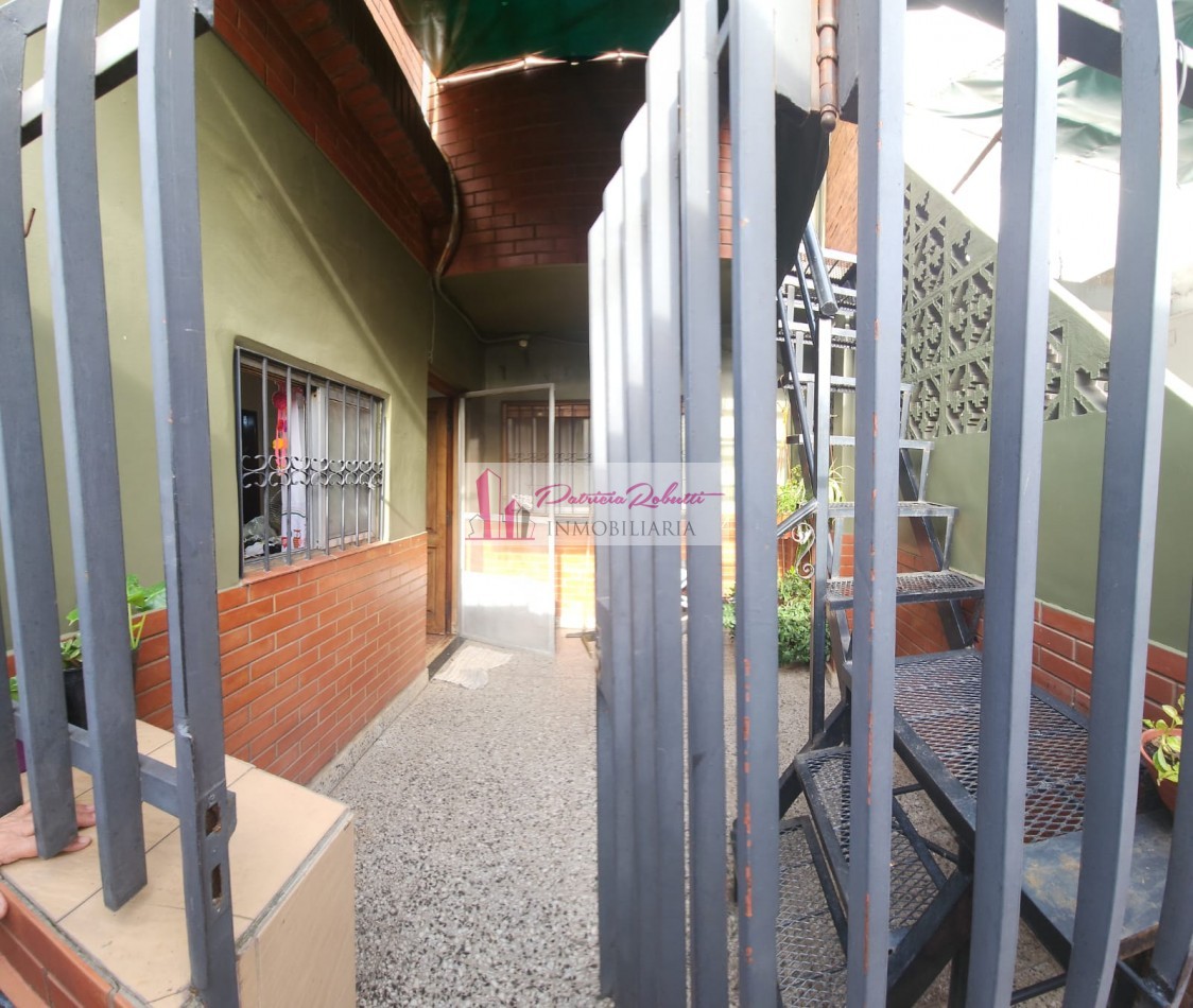 EN VENTA PH 4 AMB CON PEQUEÑO PATIO Y TERRAZA- VILLA CELINA LA MATANZA