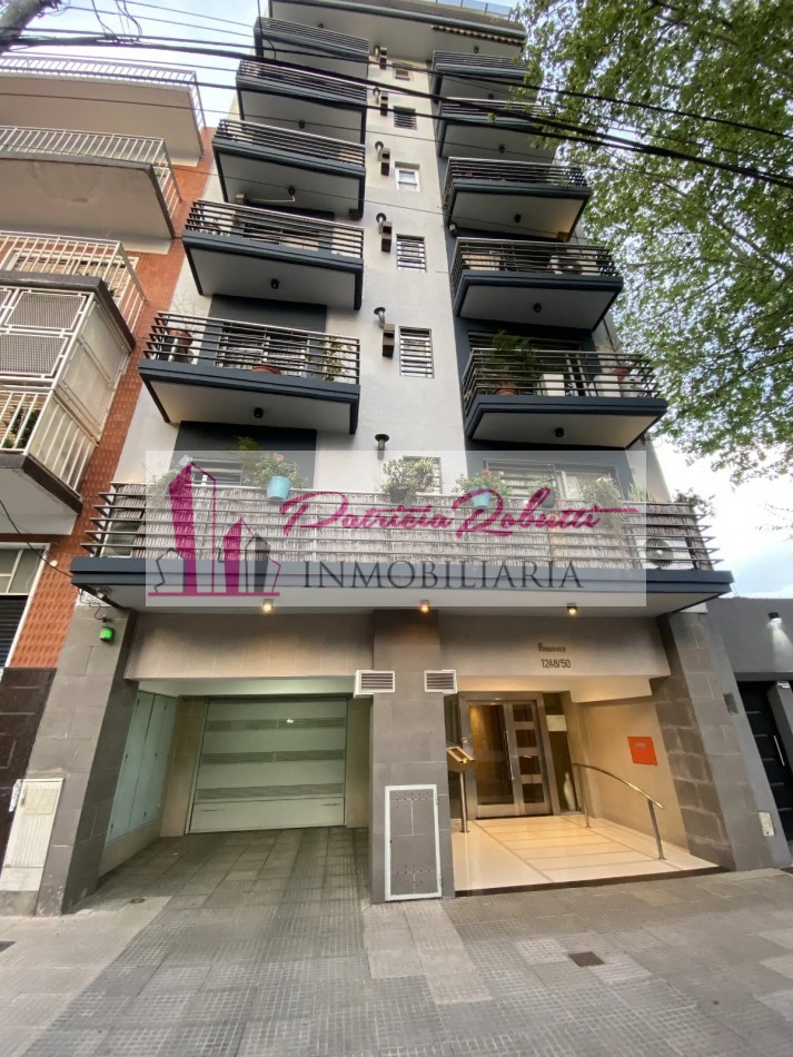 VENTA DEPARTAMENTO 2 AMBIENTES SEMI PISO CON COCHERA Y BAULERA APTO CREDITO EN EL CENTRO COMERCIAL DE MATADEROS