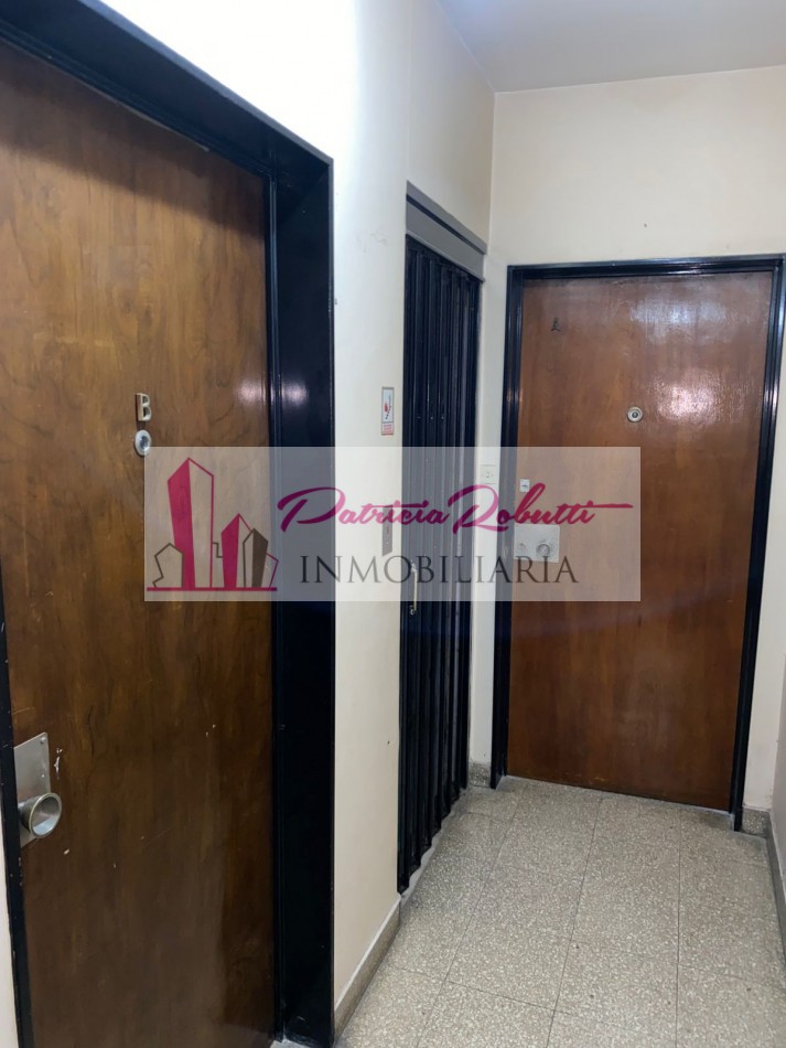 EN VENTA DPTO 3 AMBIENTES AL FRENTE CON BALCON EN PALERMO.