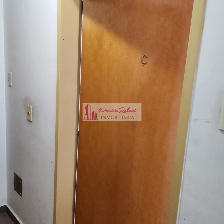 EN VENTA DEPARTAMENTO 2 AMBIENTES AL FRENTE CON BALCON EN VILLA MADERO.
