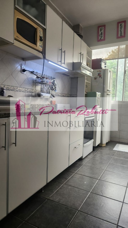 EN VENTA DEPARTAMENTO 4 AMBIENTES CON BALCON VILLA CELINA.