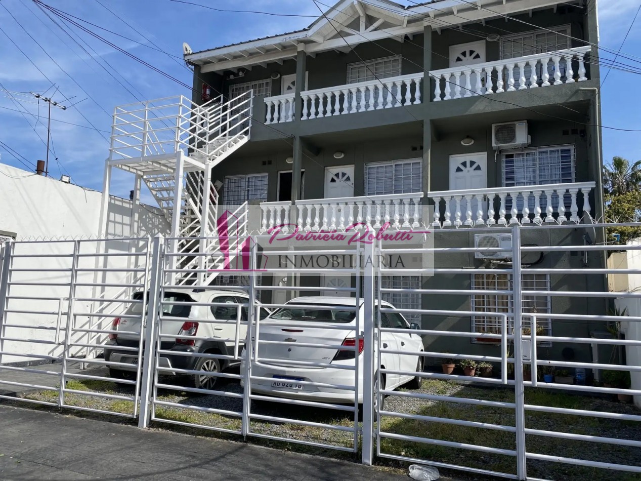EN VENTA DEPARTAMENTO 2 AMBIENTES CON COCHERA EN MORON