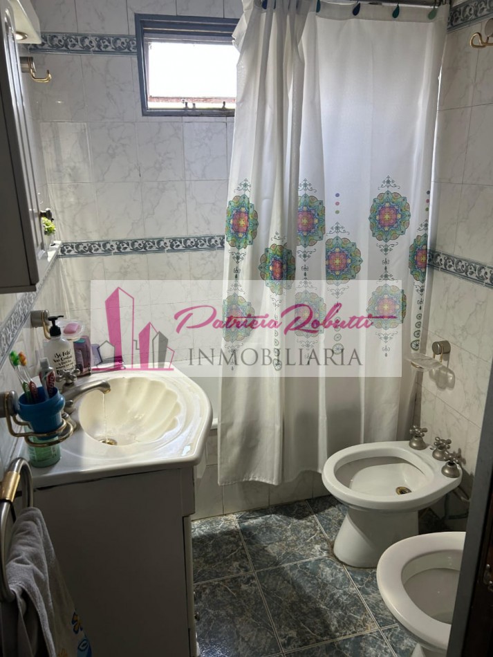 EN VENTA DEPARTAMENTO 3 AMB CON ALTILLO Y 2 ESPACIOS GUARDA COCHES VILLA CELINA