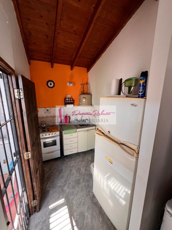 EN VENTA CHALET 3 AMBIENTES EN MAR DEL TUYU.