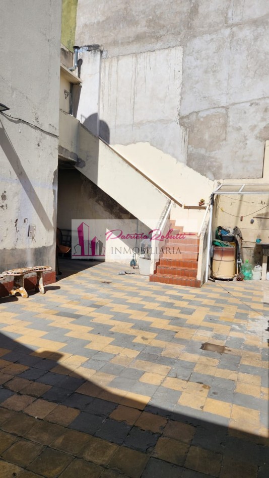 EN VENTA CASA MULTIFAMILIAR EN VILLA CELINA POLO TEXTIL LOTE.