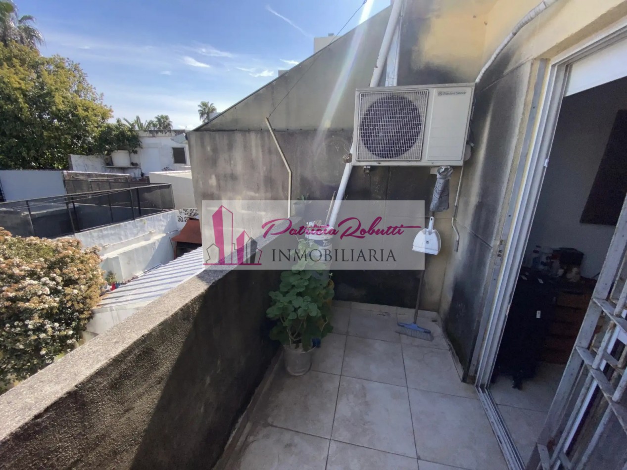 EN VENTA DEPARTAMENTO 2 AMBIENTES CON COCHERA EN MORON