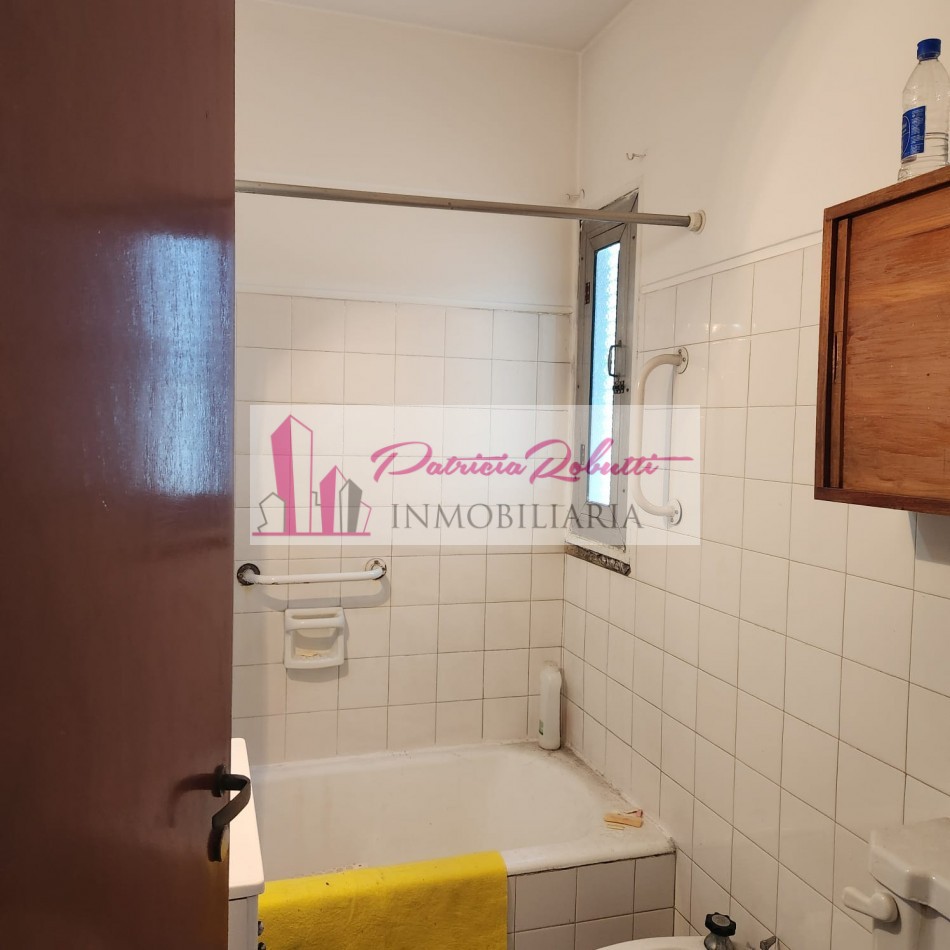 EN VENTA DEPARTAMENTO 4 AMBIENTES CON COCHERA -VILLA CELINA.