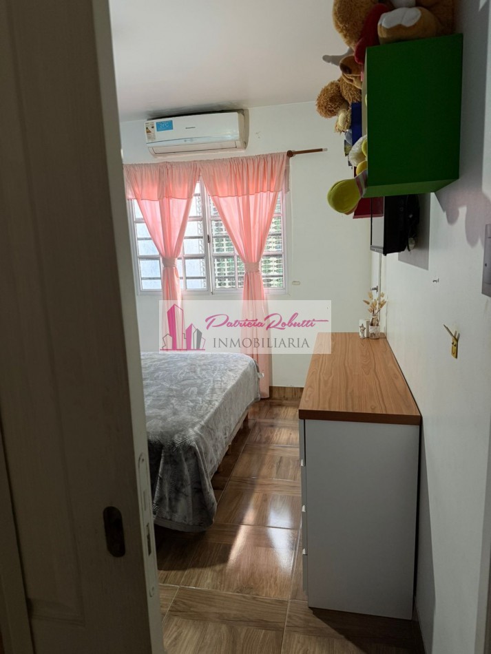 Vende PH MULTIFAMILIAR contrafrente con espacio aereo para edificar Villa Celina