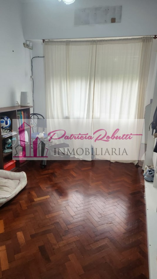 EN VENTA DEPARTAMENTO 4 AMBIENTES CON BALCON VILLA CELINA.