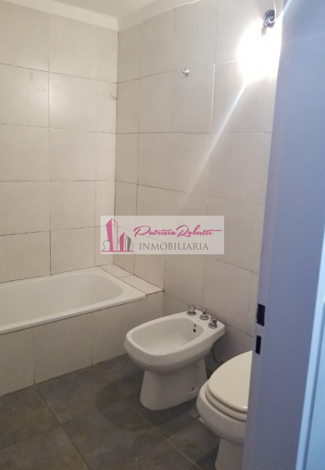 EN ALQUILER DUPLEX 3 AMBIENTES EN PALERMO.