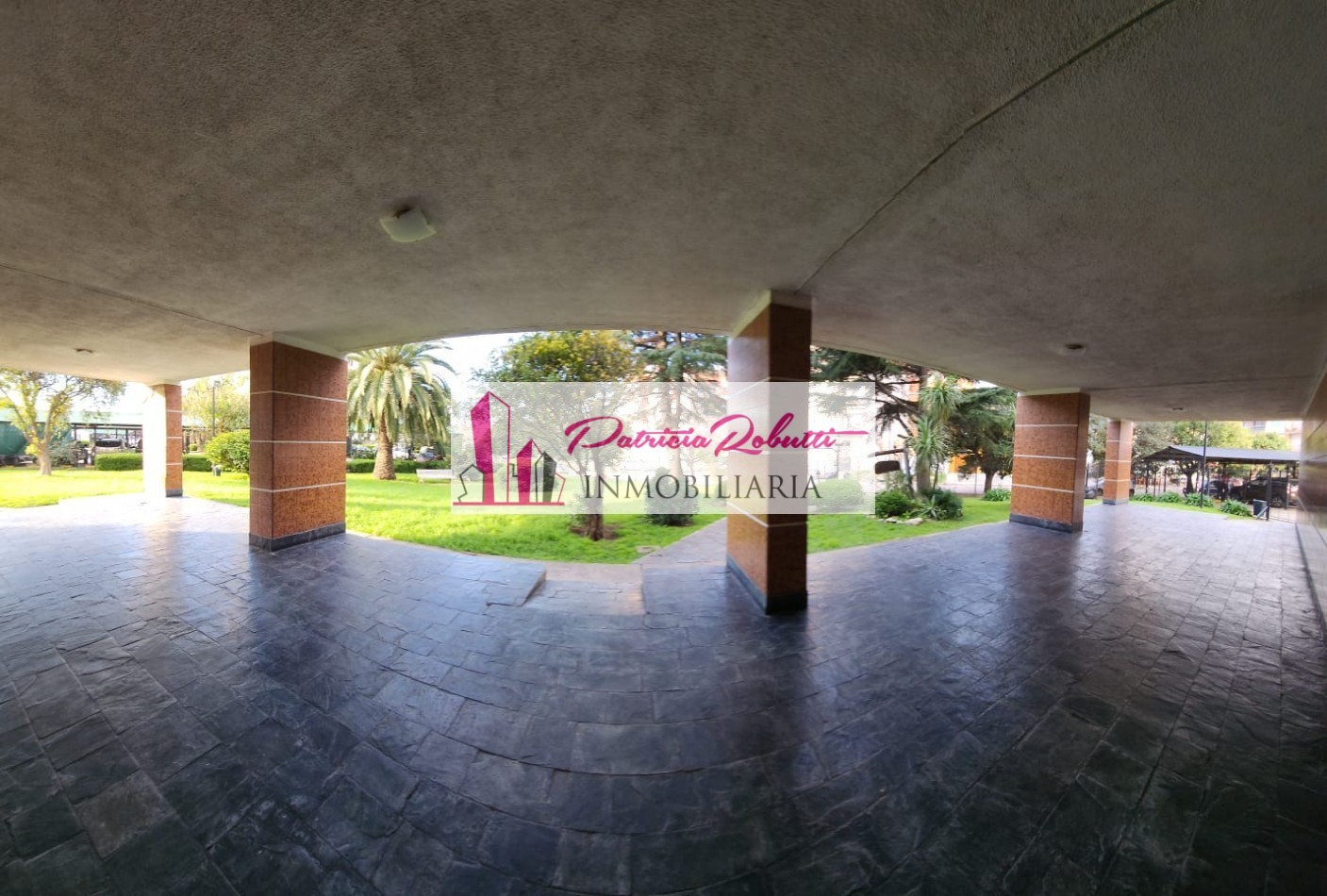 EN VENTA DEPARTAMENTO 4 AMBIENTES CON COCHERA -VILLA CELINA.