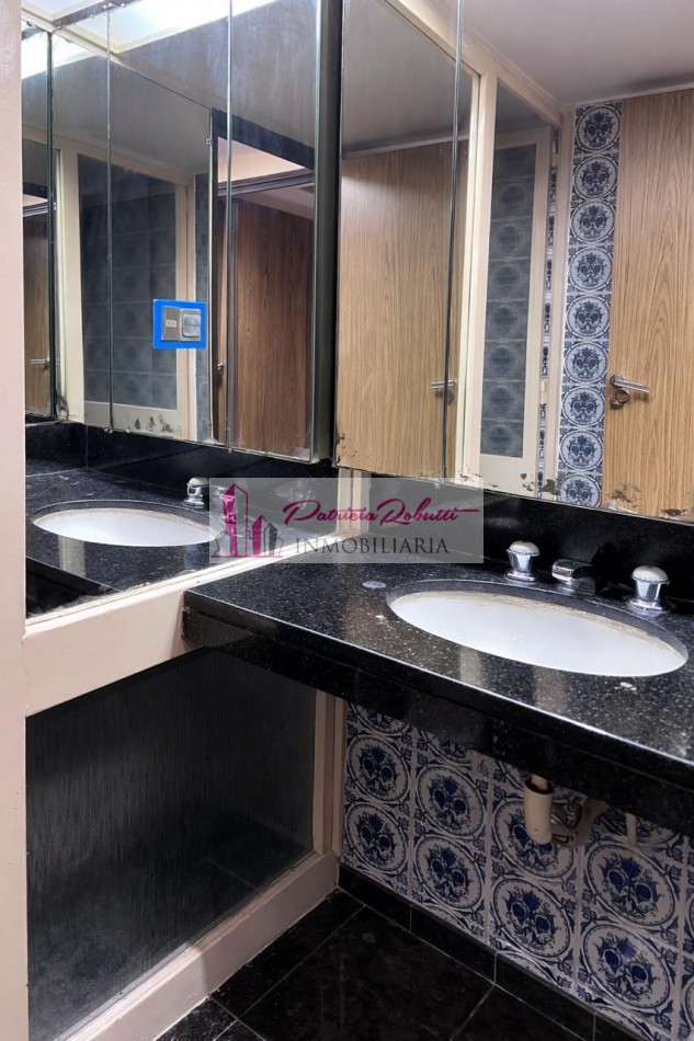 EN VENTA EXCELENTE CASA 5 AMBIENTES CON QUINCHO Y TERRAZA- FLORES NORTE- CABA.