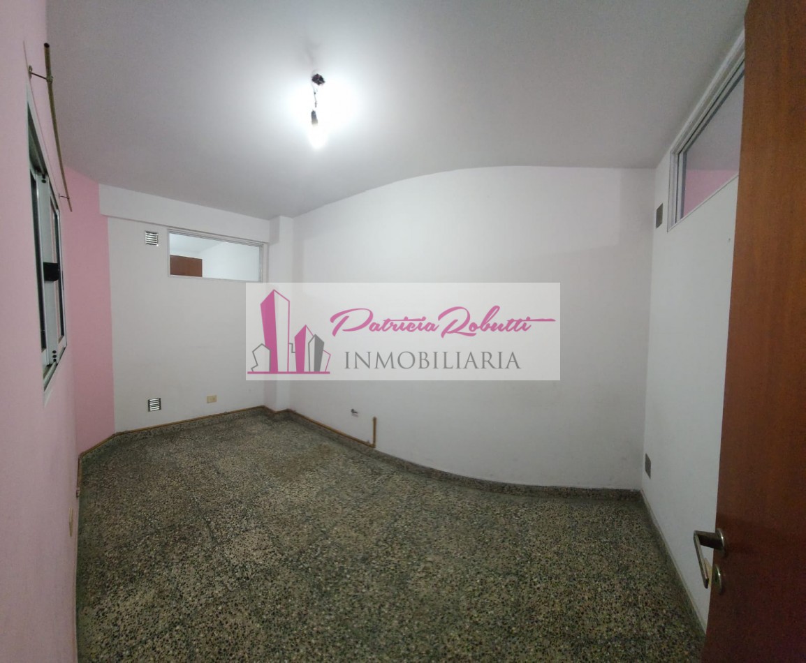 SE ALQUILA LOCAL COMERCIAL CON OFICINAS EN VILLA MADERO