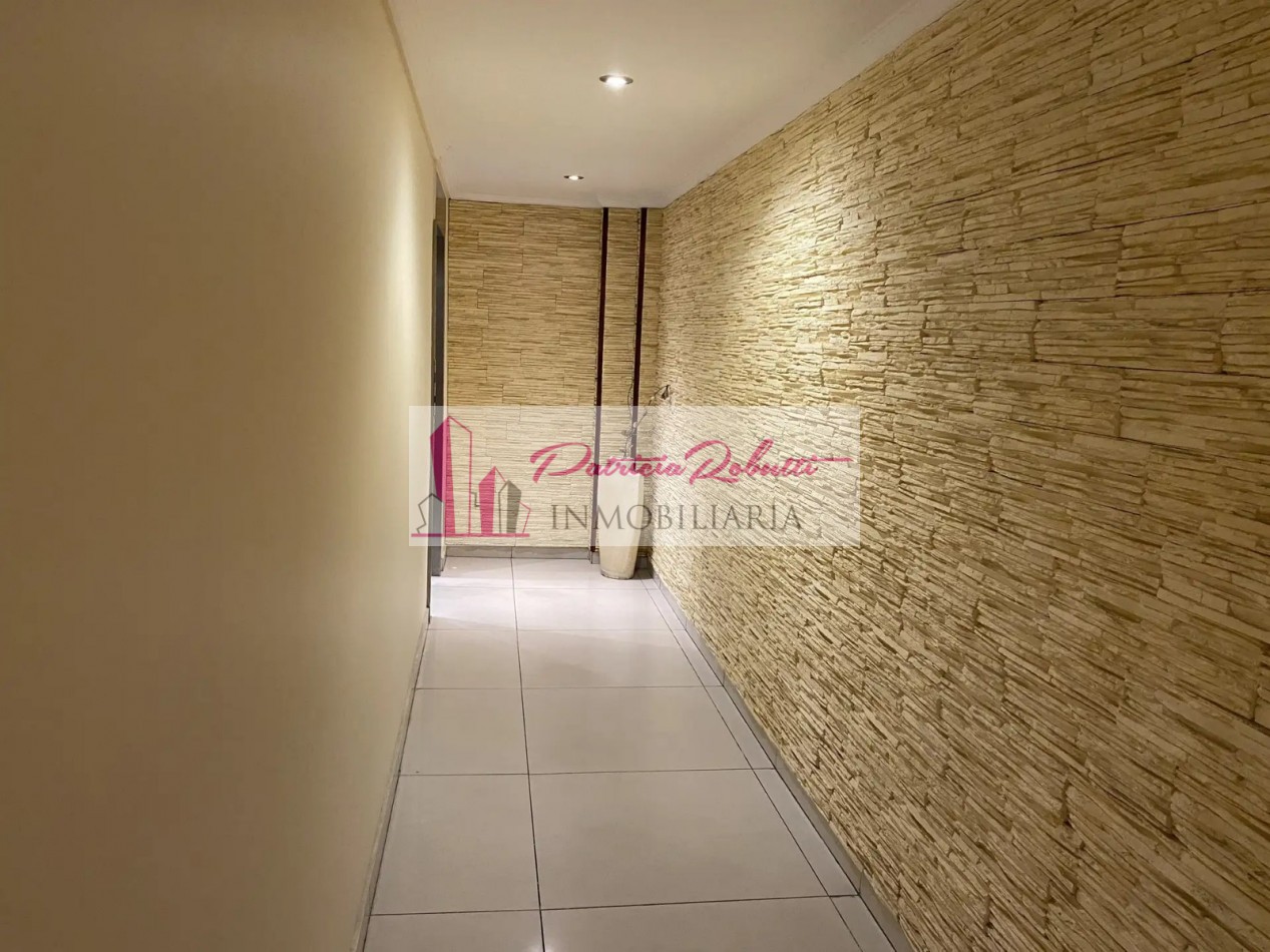 VENTA DEPARTAMENTO 2 AMBIENTES SEMI PISO CON COCHERA Y BAULERA APTO CREDITO EN EL CENTRO COMERCIAL DE MATADEROS