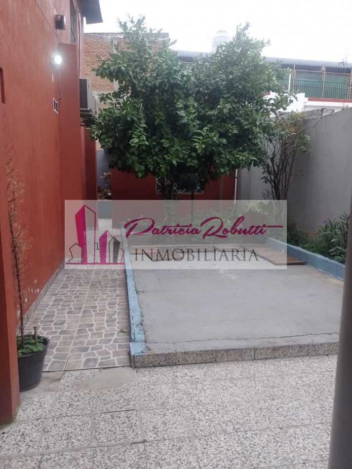 EN VENTA CASA MULTIFAMILIAR EN VILLA CELINA POLO TEXTIL LOTE