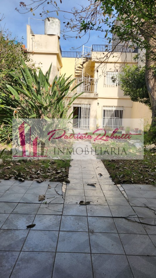 EN VENTA CASA 4 AMBIENTES EN VILLA CELINA POLO TEXTIL LOTE