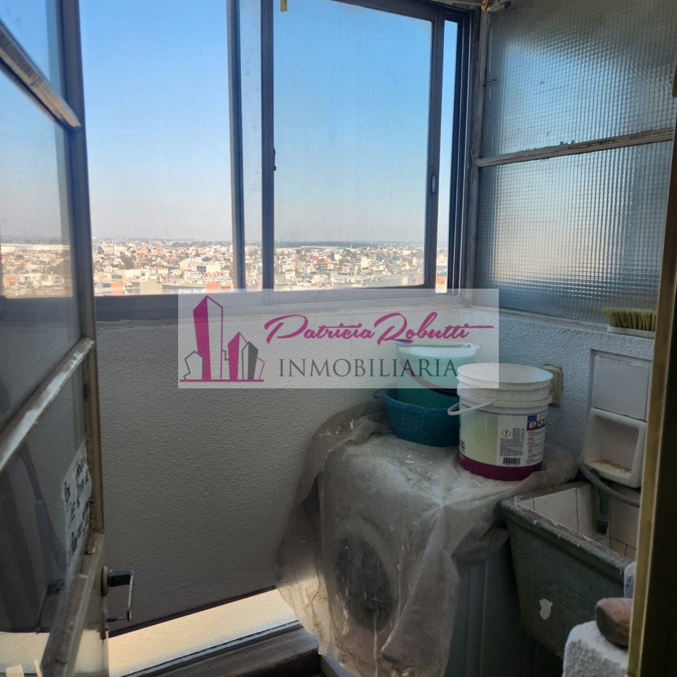 EN VENTA DEPARTAMENTO 4 AMBIENTES CON COCHERA -VILLA CELINA.
