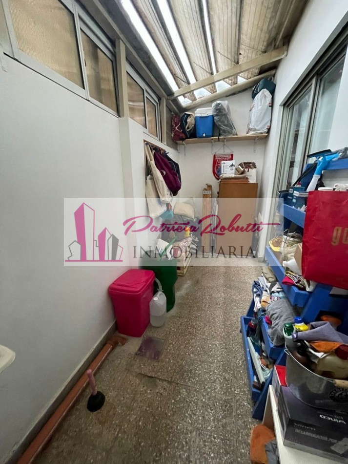 EN VENTA PH 2 AMBIENTES CON 2 PATIOS EN CABALLITO NORTE