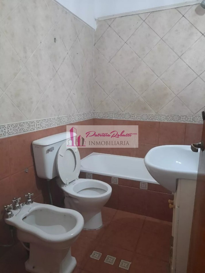 EN VENTA DEPARTAMENTO 4 AMBIENTES EN BARRIO PIEDRABUENA VIEJO VILLA LUGANO.