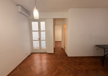 En venta Departamento 2 Ambientes con balcon en Monserrat.