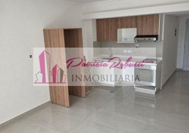 EN ALQUILER MONOAMBIENTE AL FRENTE CON BALCON EN VILLA LUGANO.